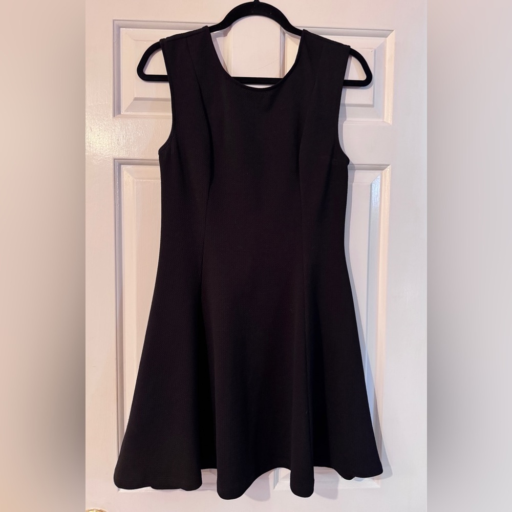 Everly Classic Black Mini Dress Darts in front v back